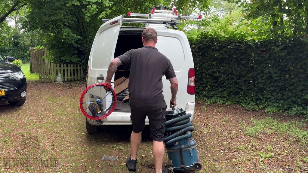 Schoorsteen onderhoud Wassenaar ladder bus Schoorsteen onderhoud Wassenaar ladder bus